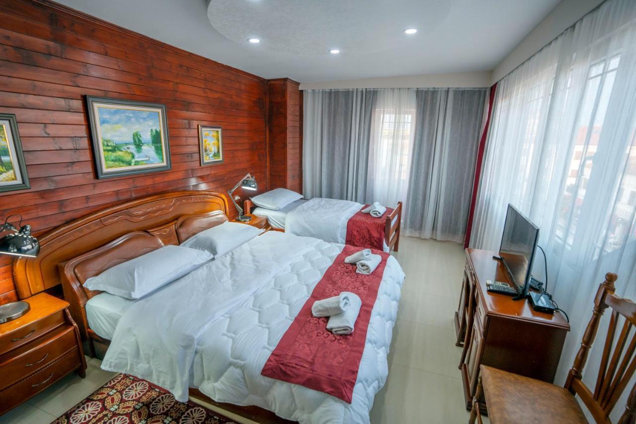 Zobo Hotel Shkodër Eksteriør billede